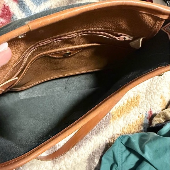 Dooney & Bourke Black and Brown Leather vintage Bag - Picture 5 of 8